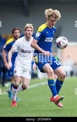 LONDON, GROSSBRITANNIEN. MÄRZ 27th Jack Rudoni von AFC Wimbledon kontrolliert den Ball während des Sky Bet League 1-Spiels zwischen AFC Wimbledon und Northampton Town in der Plough Lane, Wimbledon am Samstag, 27th. März 2021. (Quelle: Federico Maranesi) Quelle: MI News & Sport /Alamy Live News Stockfoto