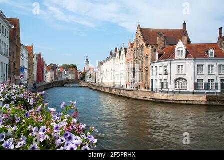 Spiegelrei Street view, Bruges (Brugge) Flandern, Belgien Stockfoto