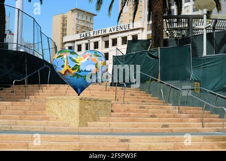 2021 Herzen von San Francisco Heart; öffentliche Kunst in San Francisco, Kalifornien; Herzskulptur am Union Square. Stockfoto