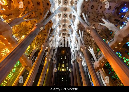 Basílica de la Sagrada Familia; (Basilika der Heiligen Familie), Architekt Antoni Gaudí, Barcelona, Katalonien, Spanien Europa. Stockfoto