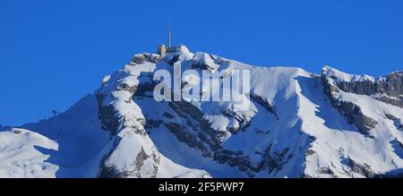 Gipfelstation auf dem Berg Santis. Stockfoto