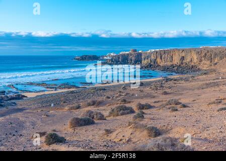 Küste mit Stränden, die sich von El Cotillo Dorf auf Fuerteventura, Kanarische Inseln, Spanien. Stockfoto