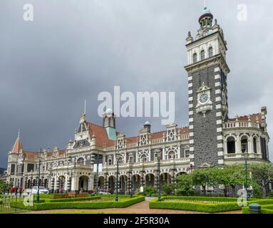 Der Dunedin Bahnhof in Dunedin, einer Stadt auf der Südinsel Neuseelands Stockfoto