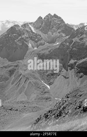 Aufgrund des globalen Klimas ändern sich die Permafrostböden der die schweizer alpen schmelzen und bedrohen die Dörfer und Menschen Stockfoto