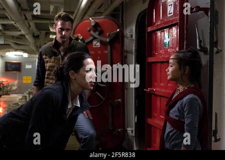 Godzilla vs. Kong ist ein amerikanischer Monsterfilm von 2021 unter der Regie von Adam Wingard. Als Fortsetzung von Godzilla: King of the Monsters (2019) und Kong: Skull Island (2017) ist es der vierte Film in Legendary's MonsterVerse. Dieses Foto ist nur für redaktionelle Zwecke bestimmt und unterliegt dem Urheberrecht des Filmunternehmens und/oder des Fotografen, der vom Film oder der Produktionsfirma beauftragt wurde, und darf nur von Publikationen im Zusammenhang mit der Bewerbung des oben genannten Films reproduziert werden. Eine obligatorische Gutschrift an das Filmunternehmen ist erforderlich. Der Fotograf sollte auch bei Bekanntwerden des Fotos gutgeschrieben werden. Stockfoto