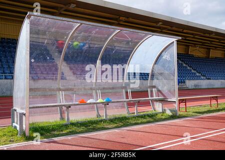 Luzern, Schweiz. März 2021, 27th. 27. März 2021, Luzern, Sportanlagen Allmend, AXA Women's Super League: FC Luzern - FC Zürich Frauen, Spielbank (Schweiz/Kroatien OUT) Quelle: SPP Sport Pressefoto. /Alamy Live Nachrichten Stockfoto