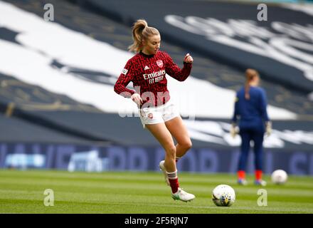 London, Inited Kingdom. März 2021, 27th. EDGWARE, ENGLAND - MÄRZ 27: Leah Williamson von Arsenal während der FA Women's Spur League zwischen Tottenham Hotspur und Arsenal Women im Tottenham Hotspur Stadium, London, UK am 27th. März 2021 Credit: Action Foto Sport/Alamy Live News Stockfoto