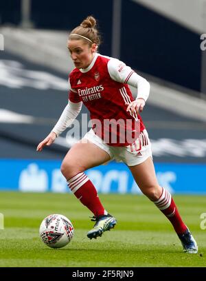 London, Inited Kingdom. März 2021, 27th. EDGWARE, ENGLAND - MÄRZ 27:Kim Little of Arsenal während der FA Women's Spur League zwischen Tottenham Hotspur und Arsenal Women im Tottenham Hotspur Stadium, London, UK am 27th. März 2021 Credit: Action Foto Sport/Alamy Live News Stockfoto