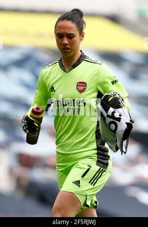 London, Inited Kingdom. März 2021, 27th. EDGWARE, ENGLAND - MÄRZ 27: Manuela Zinsberger von Arsenal während der FA Women's Spur League zwischen Tottenham Hotspur und Arsenal Women im Tottenham Hotspur Stadium, London, UK am 27th. März 2021 Credit: Action Foto Sport/Alamy Live News Stockfoto