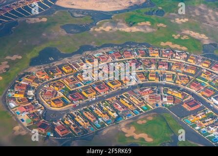 Luftaufnahme von Ferienwohnungen in Puerto del Rosario, Fuerteventura, Kanarische Inseln, Spanien. Stockfoto