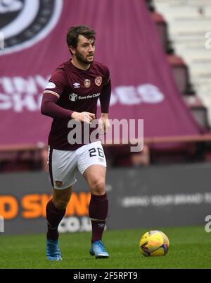 Tynecastle Park, Edinburgh, Schottland. Großbritannien, 27th. März - 21. Scottish Championship Match .Hearts vs Queen of the South. Hearts' Craig Halkett, Credit: eric mccowat/Alamy Live News Stockfoto