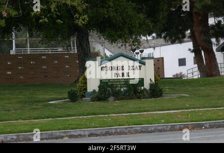 Burbank, California, USA 25th March 2021 EIN allgemeiner Blick auf die Atmosphäre von Regisseur Tim Burtons Vater Bill Burton Field im George Izay Park am 25. März 2021 in Burbank, Kalifornien, USA. Foto von Barry King/Alamy Stockfoto Stockfoto