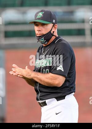 Deland, FL, USA. 27th Mar, 2021. Während NCAA Baseball-Spiel zwischen den Florida Gulf Coast Eagles und die Stetson Hatters in Melching Field in Deland, FL Romeo T Guzman/CSM/Alamy Live News Stockfoto