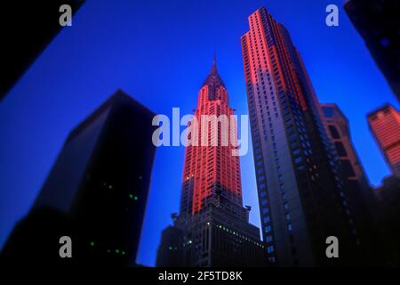 2004 HISTORISCHES CHRYSLER-GEBÄUDE (©WLLIAM VAN ALEN 1930) MIDTOWN MANHATTAN NEW YORK CITY USA Stockfoto
