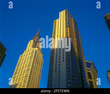2004 HISTORISCHES CHRYSLER-GEBÄUDE (©WLLIAM VAN ALEN 1930) MIDTOWN MANHATTAN NEW YORK CITY USA Stockfoto