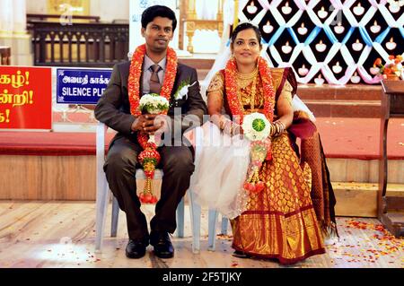 TIRUCHIRAPPALLI-INDISCHE KATHOLISCHE HOCHZEIT Stockfoto