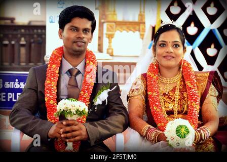 TIRUCHIRAPPALLI-INDISCHE KATHOLISCHE HOCHZEIT Stockfoto