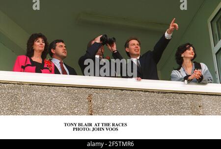 Tony Blair Labour-Führer in Brighton Rennen mit John Prescott Gordon Brown Cherie Blair Pauline Prescott vor Arbeitsbeginn Parteikonferenz Stockfoto