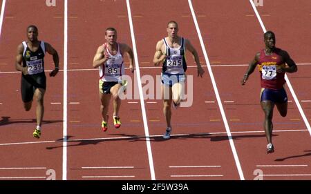 AUGUST 2000 NORWICH UNION OLYMPIC TRIALS IM ALEXANDER STADIUM BIRMINGHAM ATHLETICS AA 100M HERREN 2ND HALBFINALE. Stockfoto