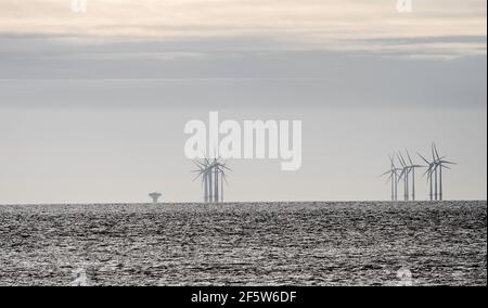 Robin Rigg Windpark, Solway Mündung, Fro Mersehead RSPB Reserve, Dumfries, SW Schottland Stockfoto