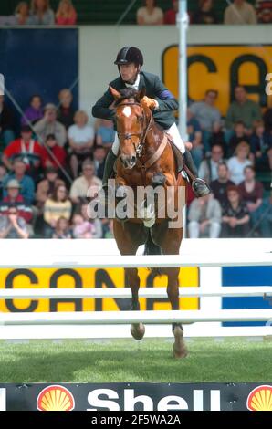 The National, Spruce Meadows, Juni 2004, Shell Cup, Richard Spooner (USA) Reiting Hilton Flight Stockfoto