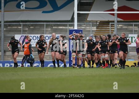 Exeter, Großbritannien. März 2021, 27th. Exeter Chiefs feiern während des Allianz Premier 15s-Spiels zwischen Exeter Chiefs und Loughborough Lightning im Sandy Park in Exeter, England.Quelle: SPP Sport Press Foto. /Alamy Live Nachrichten Stockfoto