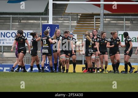 Exeter, Großbritannien. März 2021, 27th. Exeter Chiefs feiern während des Allianz Premier 15s-Spiels zwischen Exeter Chiefs und Loughborough Lightning im Sandy Park in Exeter, England.Quelle: SPP Sport Press Foto. /Alamy Live Nachrichten Stockfoto