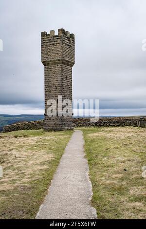 Lunds Tower, Earl Crag North Yorkshire England Stockfoto