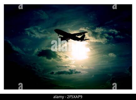 BA meldet 2nd Runde von Job cuts.......plane bei heathrowpic David Sandison 13/2/2002 Stockfoto