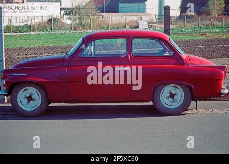 Auto aus der DDR zu Besuch, 17. November 1989, nur eine Woche nach dem Fall der Berliner Mauer, Bamberg, Franken, Bayern, Deutschland Stockfoto