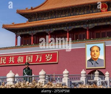 Am Eingang zum Tiananmen Tor zur Verbotenen Stadt in Peking, China im März 2018. Stockfoto