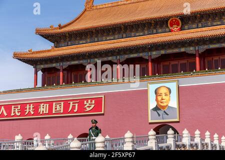 Am Eingang zum Tiananmen Tor zur Verbotenen Stadt in Peking, China im März 2018. Stockfoto