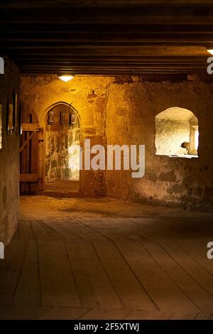 Im Inneren der zeitlosen zwei Meilen langen mittelalterlichen Mauer, die Rothenburg schützt. Stockfoto