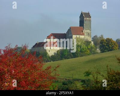 Schloss Katzenstein bei Dischingen im Härtsfeld, östlicher Rand der Schwäbischen alpen, Kreis Heidenheim, Baden-Württemberg, Deutschland Stockfoto