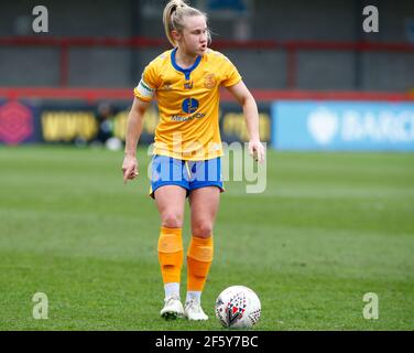 Crawley, Großbritannien. März 2021, 28th. CRAWLEY, ENGLAND - MÄRZ 28: Izzy Christiansen von Everton Ladies während des Barclays FA Women Super League-Spiels zwischen Brighton und Hove Albion Women und Everton Women im People's Pension Stadium am 28. März 2021 in Crawley, England Credit: Action Foto Sport/Alamy Live News Stockfoto