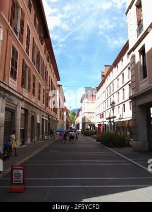 Einkaufsstraßen in Chambery, Frankreich Stockfoto