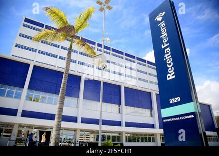 salvador, bahia, brasilien - 25. januar 2021: Sitz der Federal Revenue von Brasilien, in der Stadt Salvador. Stockfoto