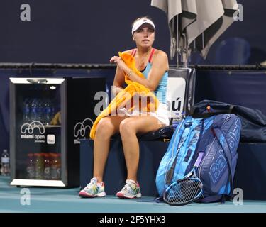 MIAMI GARDENS, FL - MÄRZ 28: (KEINE VERKÄUFE AN NEW YORK POST) Sofia Kenin gesehen spielen am Tag 7 der Miami Open am 28. März 2021 im Hard Rock Stadium in Miami Gardens, Florida Menschen: Sofia Kenin Kredit: Storms Media Group/Alamy Live News Stockfoto