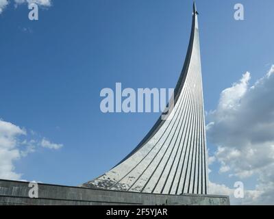 Moskau, Russland. März 2021, 28th. Denkmal für die Eroberer des Weltraums in Moskau. Kredit: SOPA Images Limited/Alamy Live Nachrichten Stockfoto