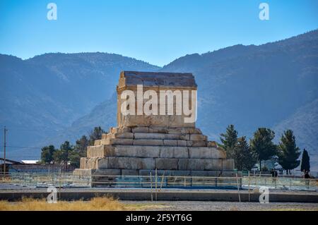 Pasargadae, Iran - 16. Dezember 2015: Grab von Cyrus dem Großen in Pasargadae, UNESCO-Weltkulturerbe im Iran Stockfoto