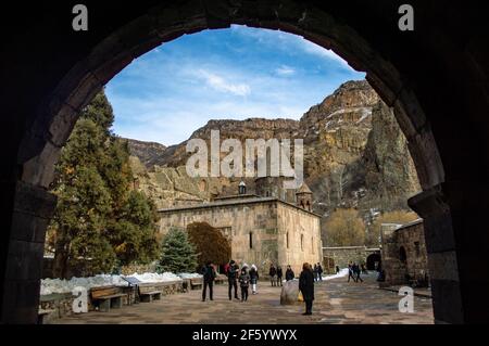 Geghard, Armenien - 17. Januar 2021: Das Kloster Geghard, ein UNESCO-Weltkulturerbe in Armenien Stockfoto