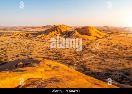 Landschaft rund um die Spitzkoppe in Namibia Stockfoto