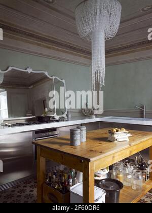 Elegante Küche in einer eleganten Wohnung in Mailand Italien Stockfoto