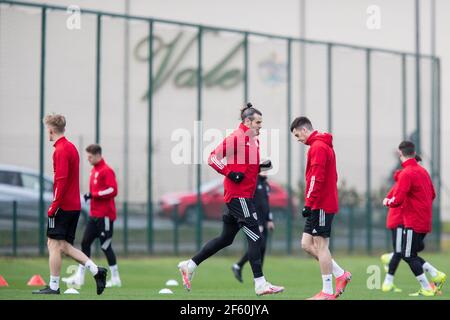 Hensol, Wales, Großbritannien. März 2021, 29th. Gareth Bale beim Training der walisischen Fußballnationalmannschaft im Vale Resort vor dem WM-Qualifikationsspiel gegen Tschechien. Kredit: Mark Hawkins/Alamy Live Nachrichten Stockfoto