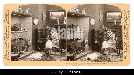 Frau Beim Betrachten Von Stereographen, 1901 Stockfoto