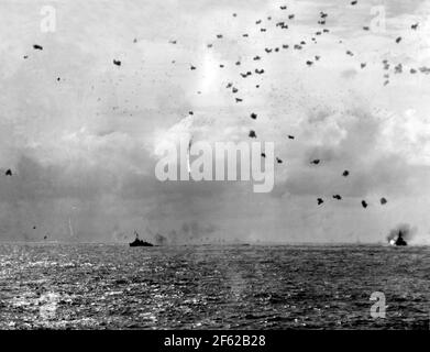 2. Weltkrieg, Schlacht von Okinawa, Kamikaze, 1945 Stockfoto