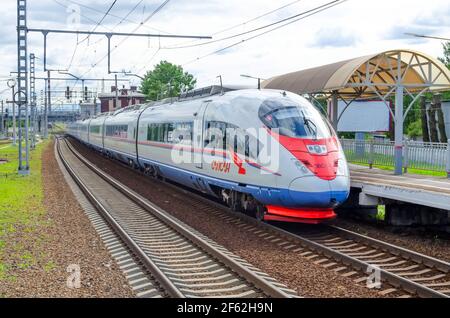 Hochgeschwindigkeitszug Sapsan. Russland, Sankt Petersburg, 27. august 2017 Stockfoto