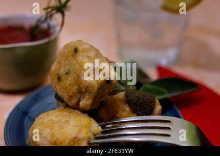 Weiße Fleischbällchen Stockfoto