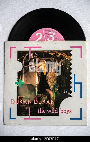 Sieben Zoll Vinyl-Cover-Version der Hit-Single The Wild Boys von Duran Duran Stockfoto