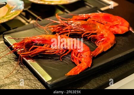 Online-Kochkurs mit dem Küchenchef Song Lee von Das Restaurant Nikkei Nine in Hamburg Stockfoto